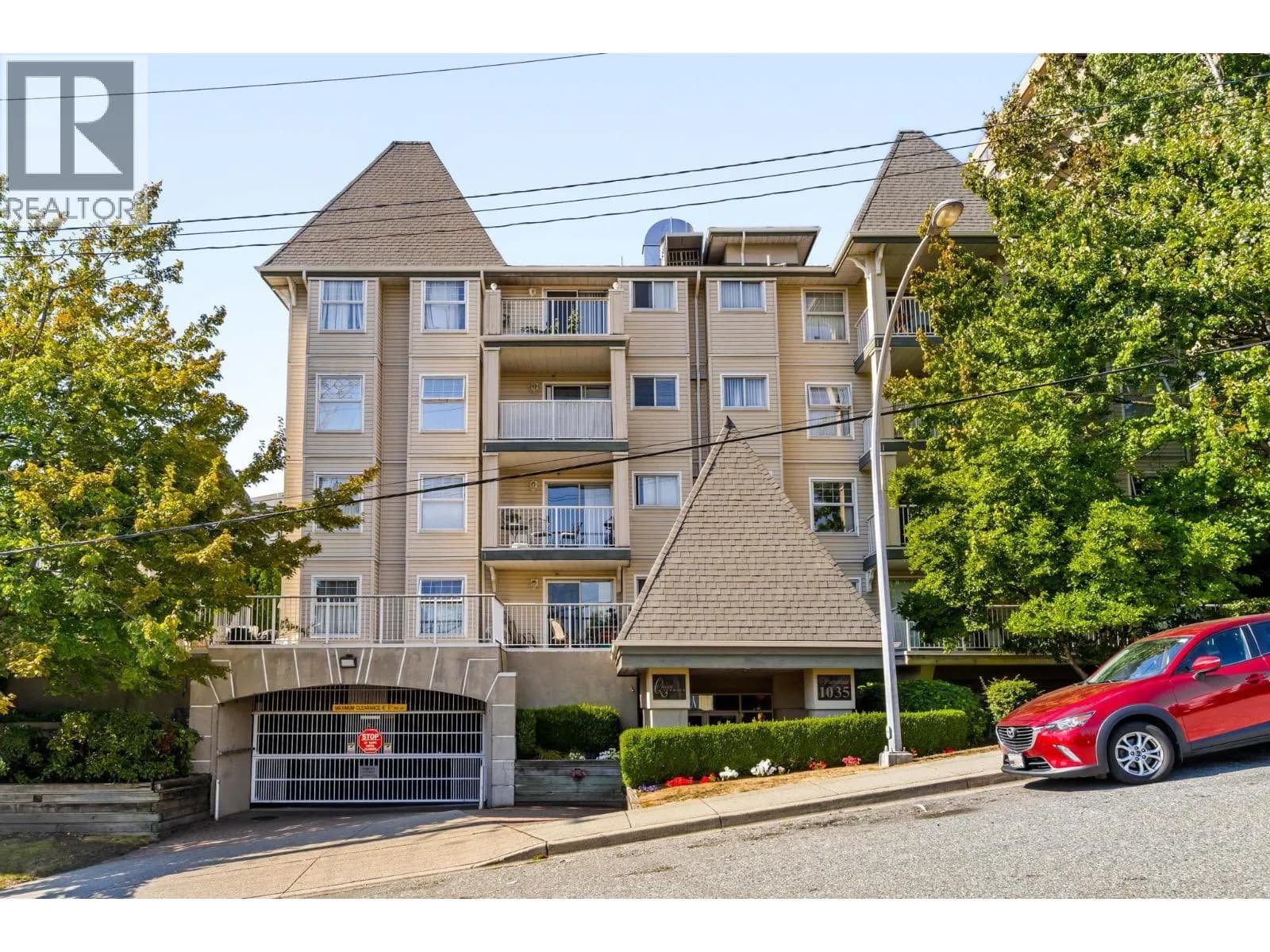 1035 AUCKLAND STREET, New Westminster