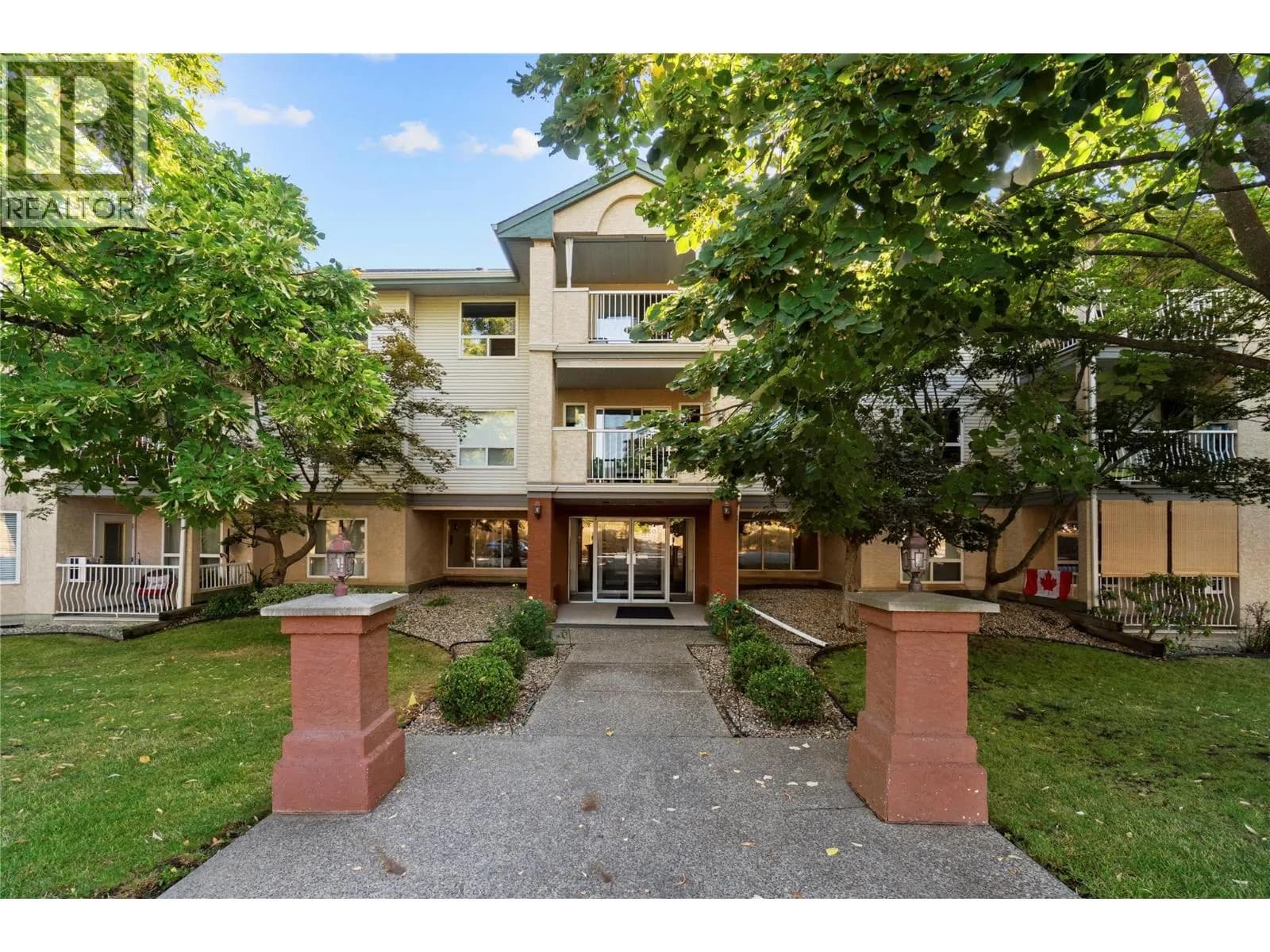 250 5 Street SE, Salmon Arm