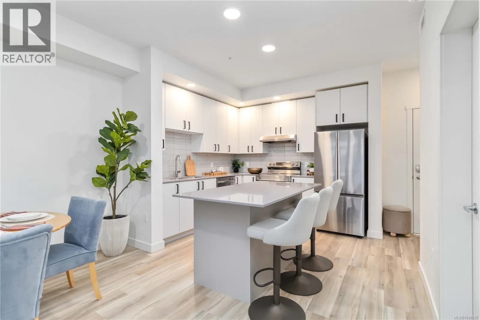 #503 2390 City Gate Blvd, Langford, BC photo 3