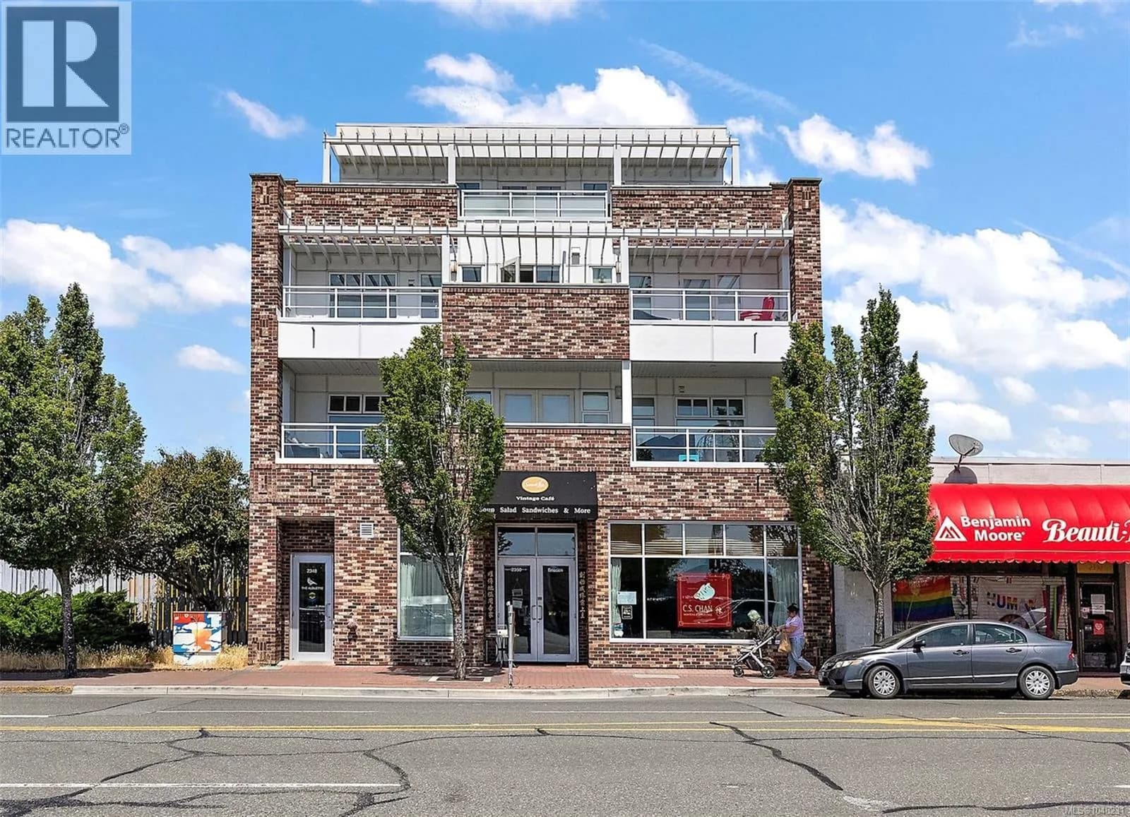 2348 Beacon Ave, Sidney