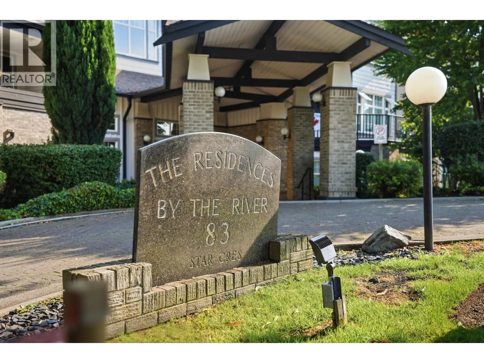 #317 83 STAR CRESCENT, New Westminster, BC photo 2