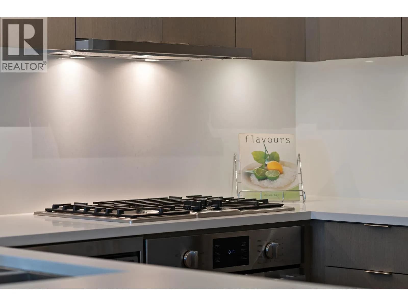 #207 5555 DUNBAR STREET, Vancouver, BC photo 3