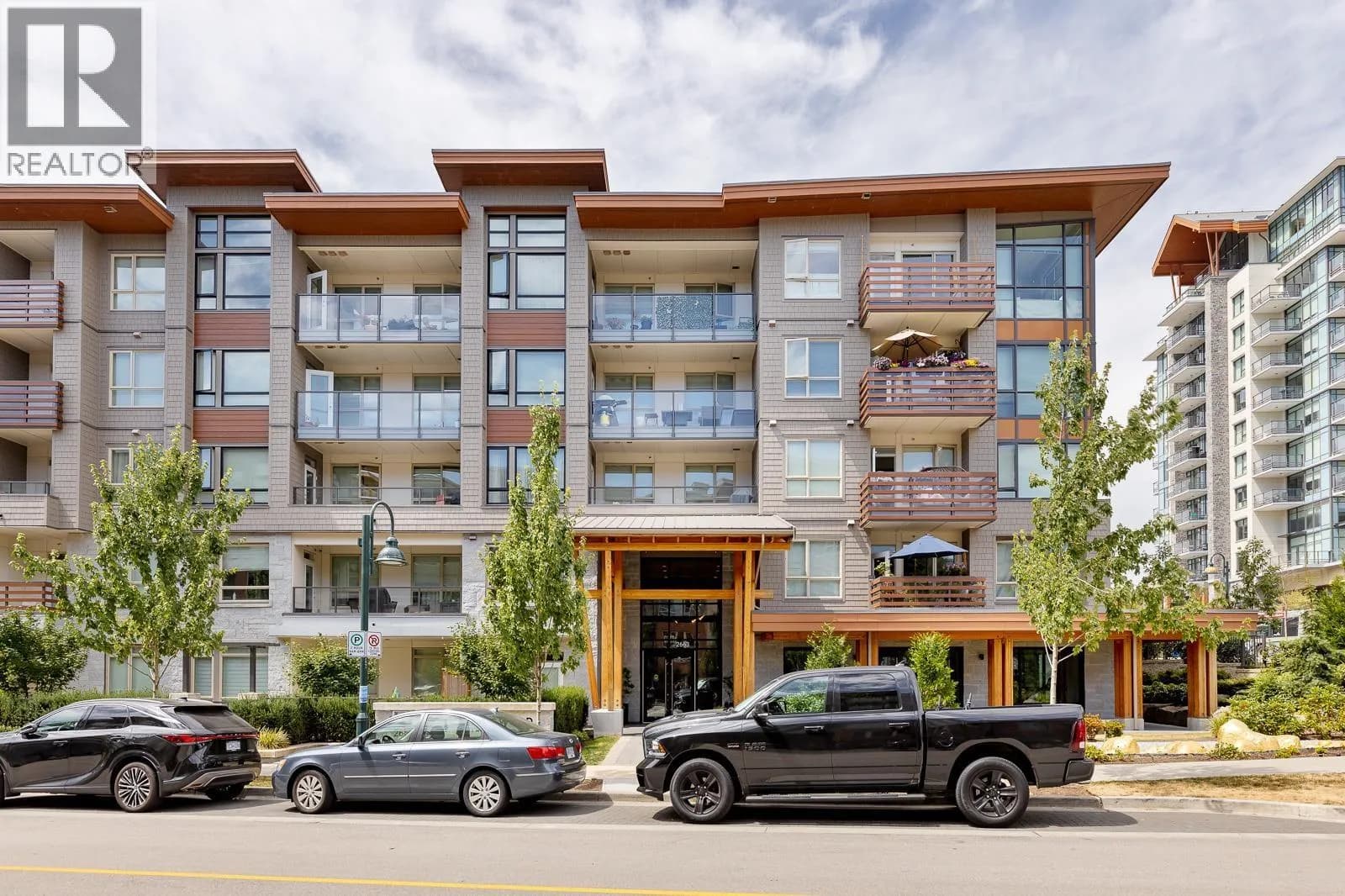 2663 LIBRARY LANE, North Vancouver