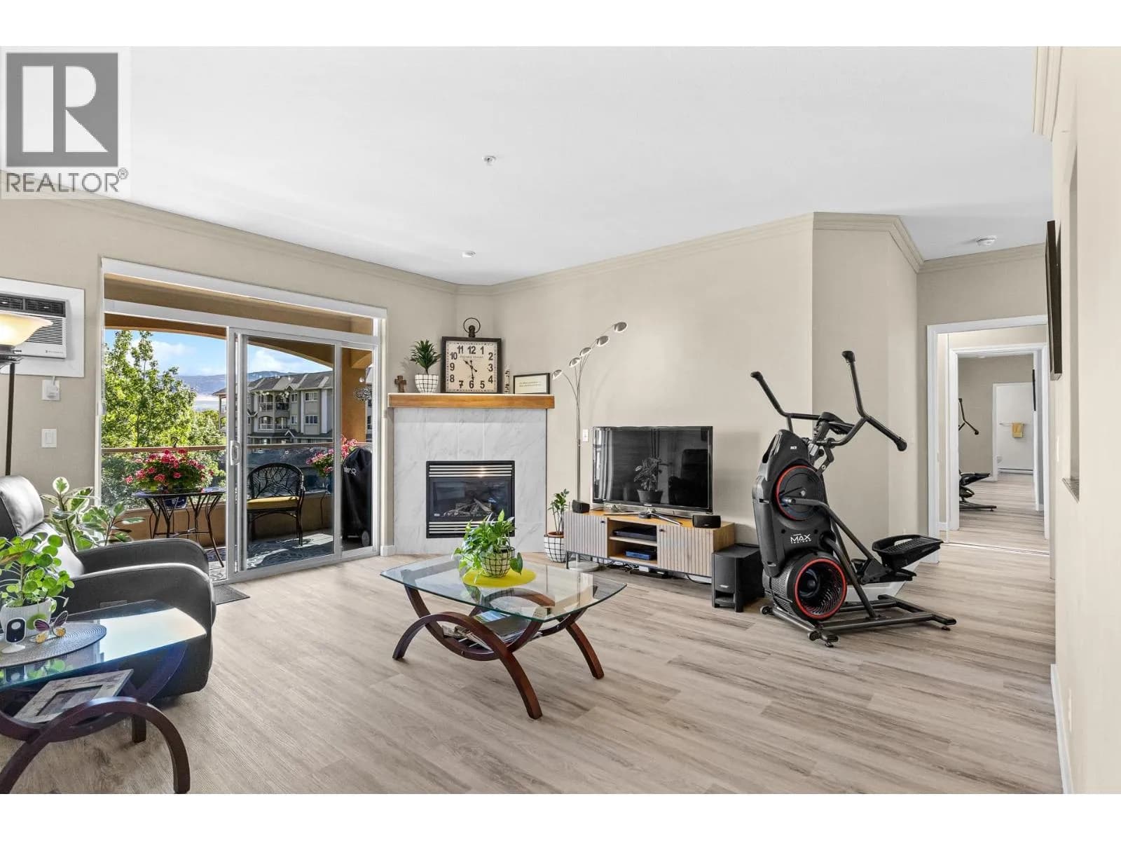 1960 Enterprise Way, Kelowna