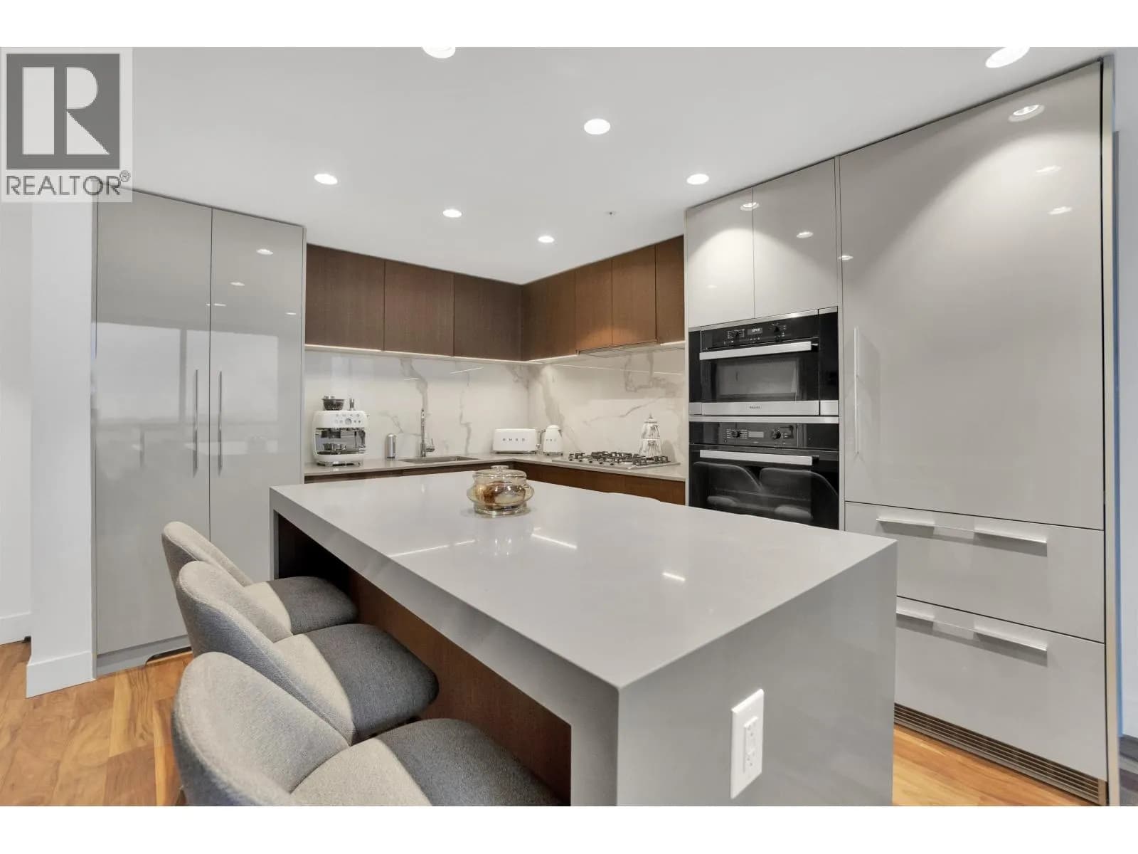 #1302 1675 LIONS GATE LANE, North Vancouver, BC photo 3