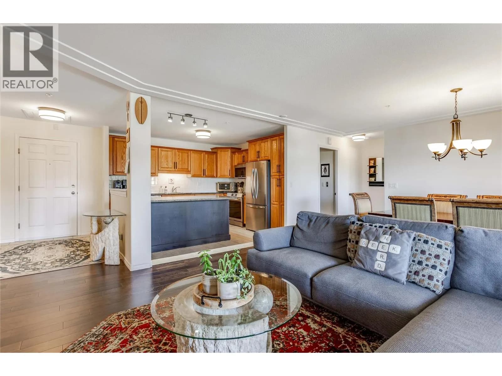 #705 1967 Underhill Street, Kelowna, BC photo 3