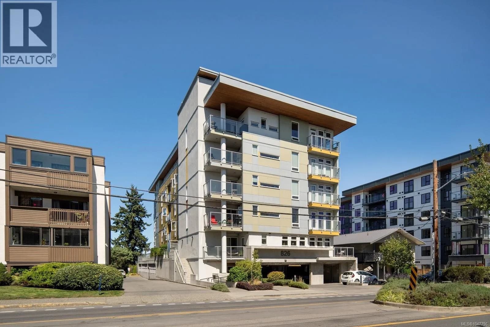 826 Esquimalt Rd, Esquimalt
