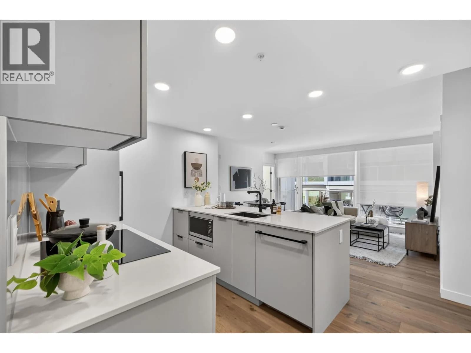 8030 OAK STREET, Vancouver