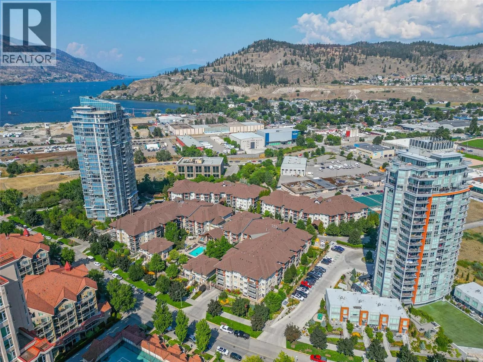 #416 1089 Sunset Drive, Kelowna, BC photo 2