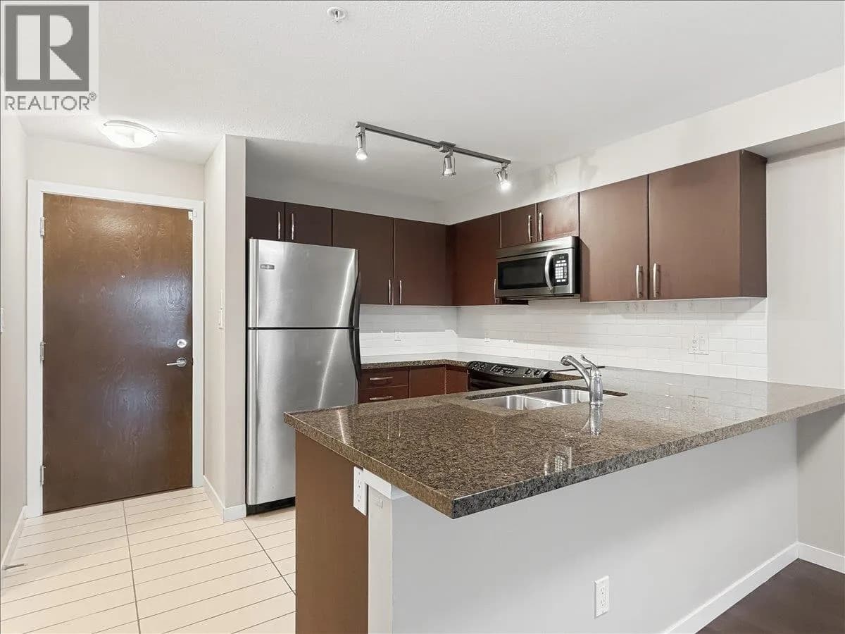 #209 7337 MACPHERSON AVENUE, Burnaby, BC photo 3