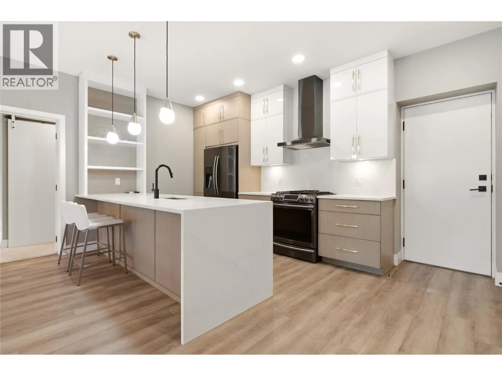 529 Truswell Road, Kelowna