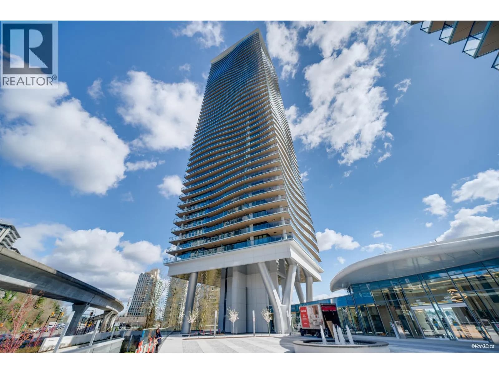 4890 LOUGHEED HIGHWAY, Burnaby