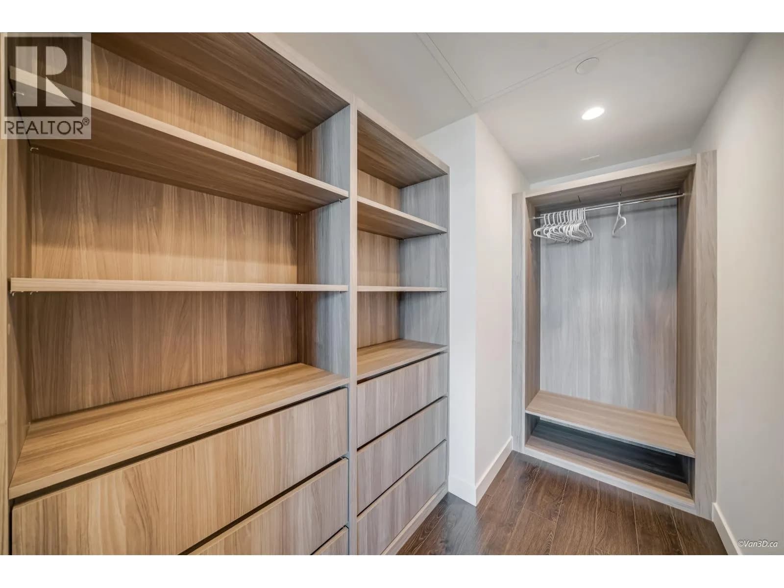 #4003 4890 LOUGHEED HIGHWAY, Burnaby, BC photo 3