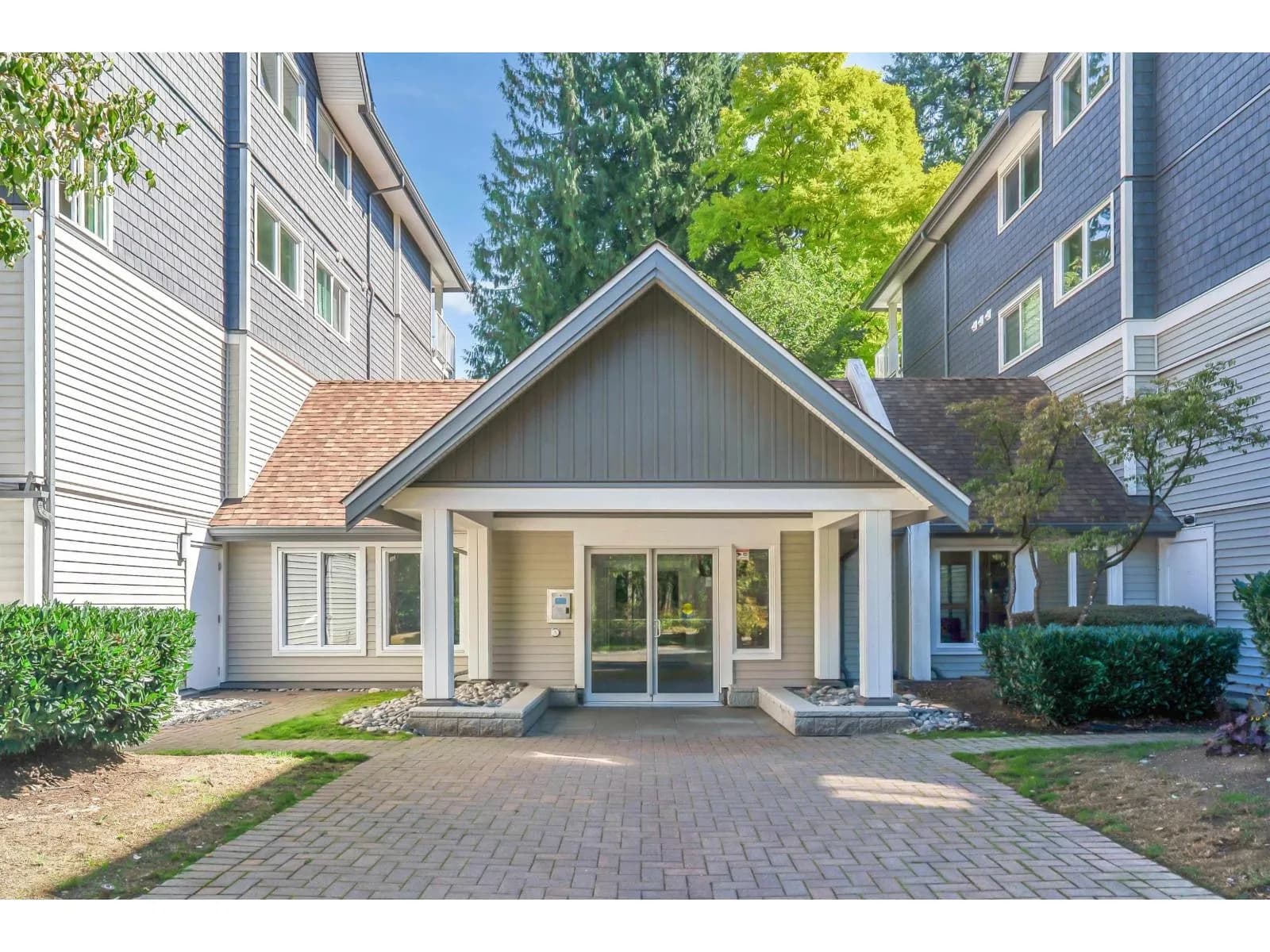 9668 148 STREET, Surrey
