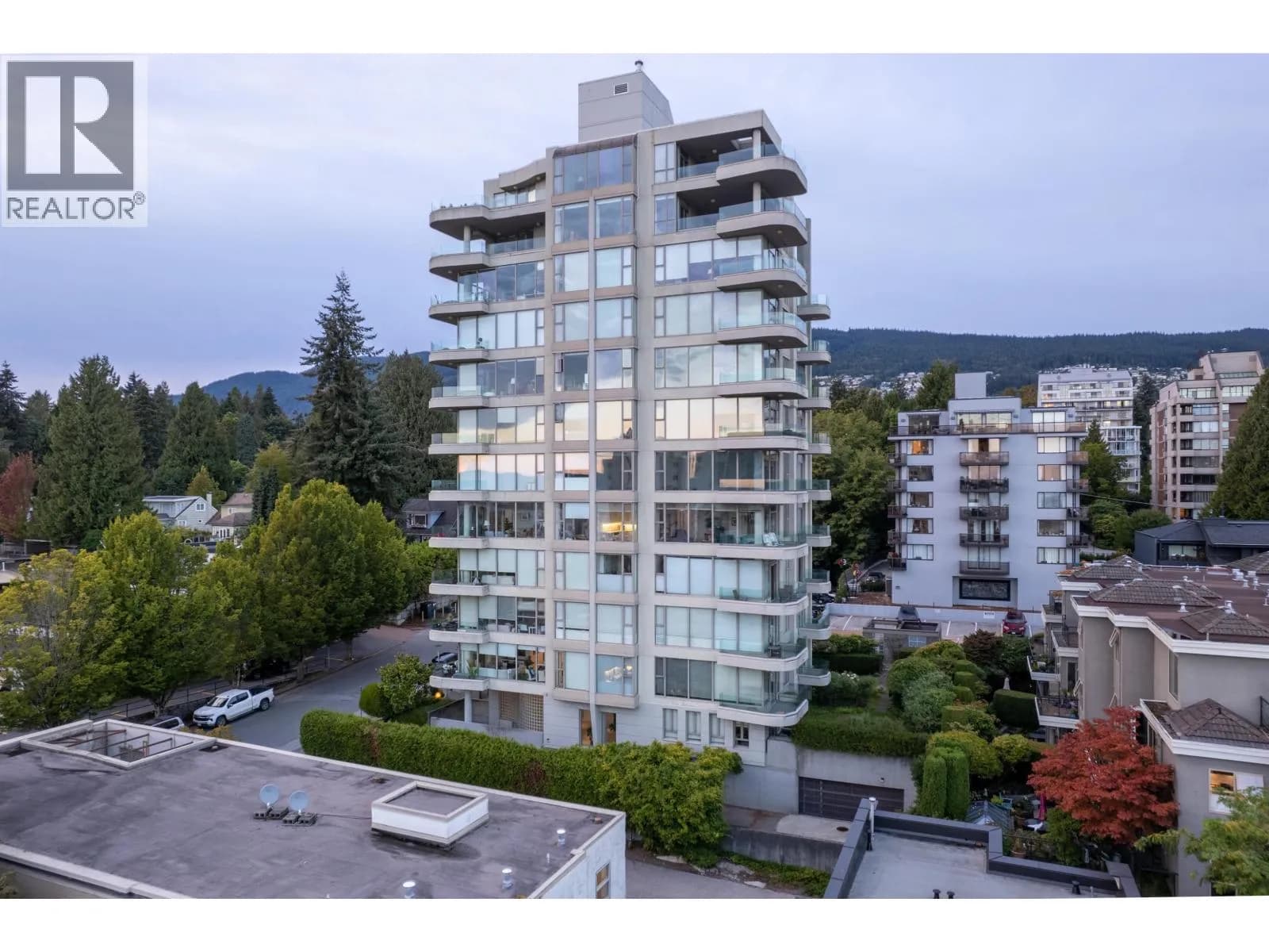 570 18TH STREET, West Vancouver