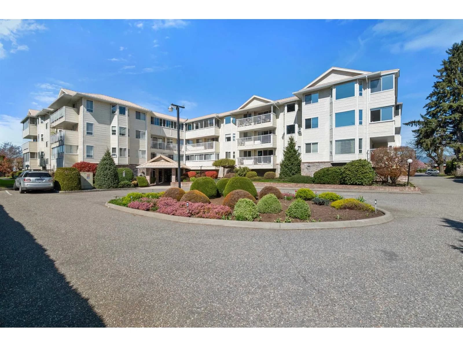 8725 ELM DRIVE, Chilliwack