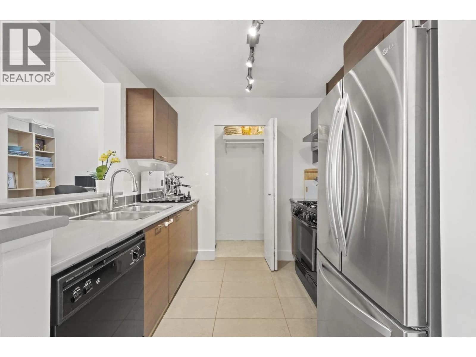 #209 6033 KATSURA STREET, Richmond, BC photo 3