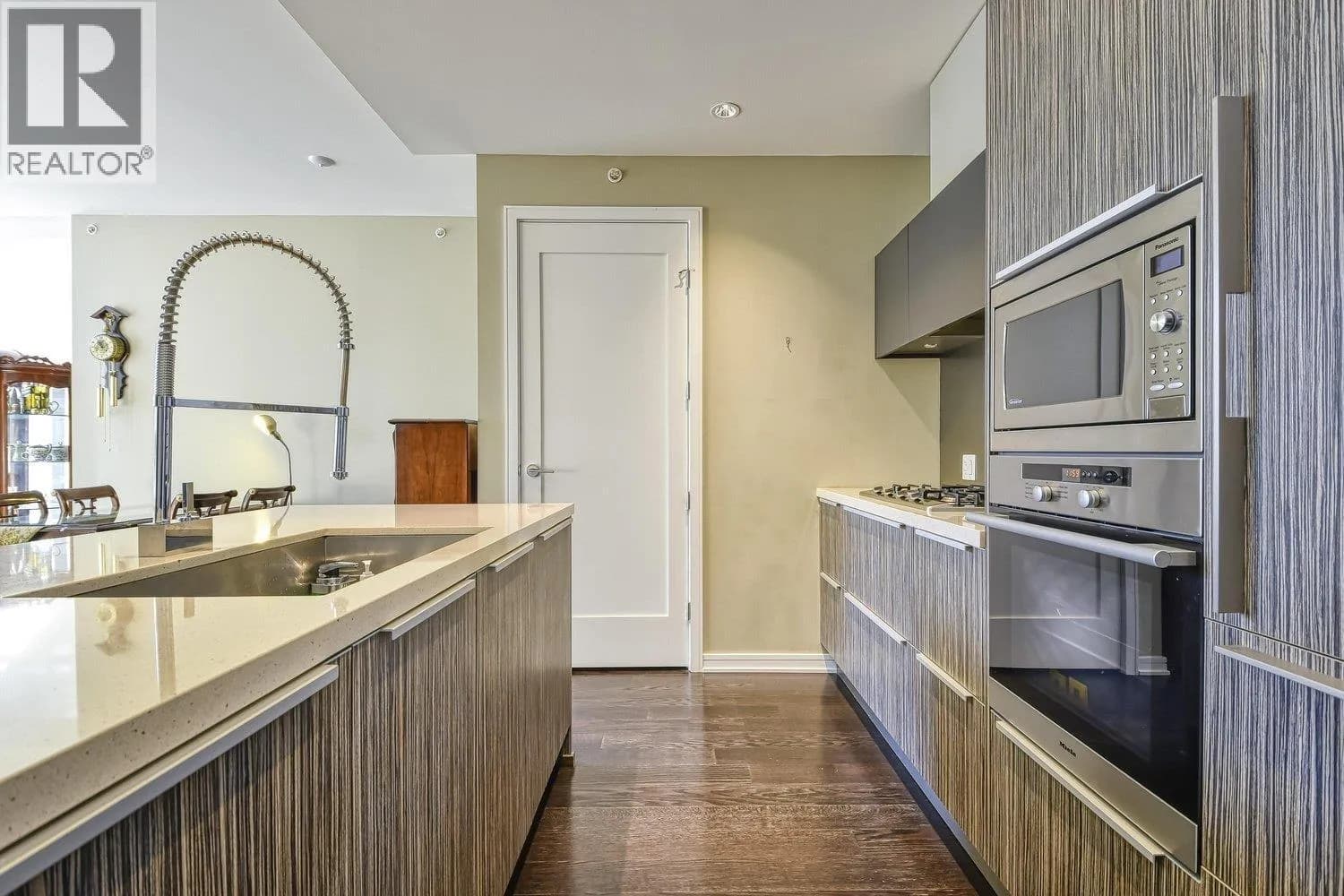 #310 1616 COLUMBIA STREET, Vancouver, BC photo 3