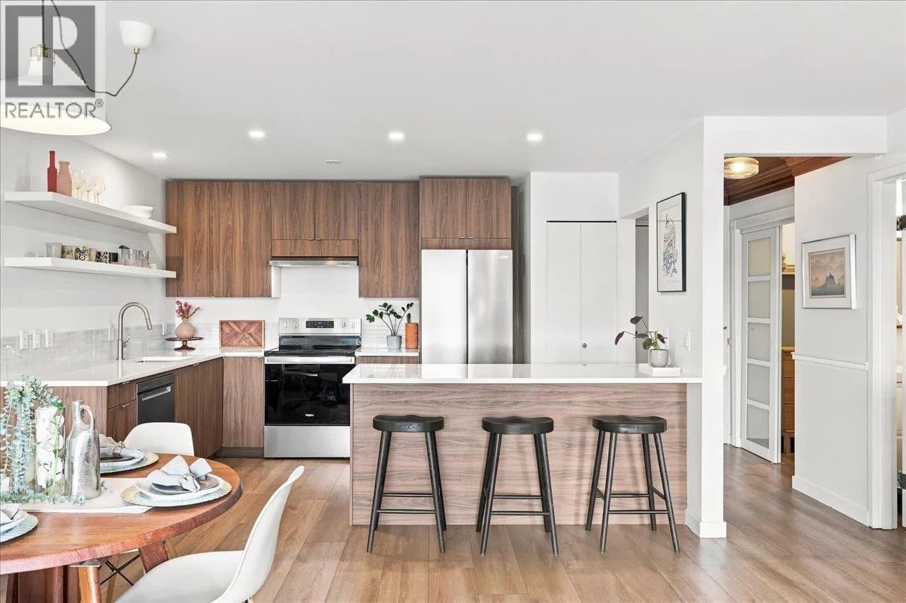 236 W 2ND STREET, North Vancouver