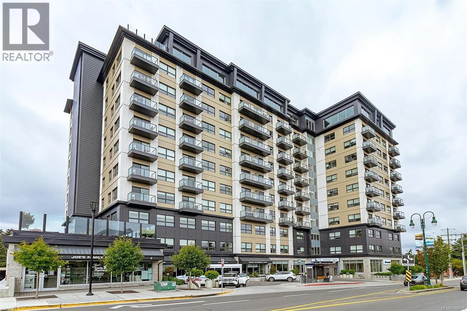 622 Admirals Rd, Esquimalt