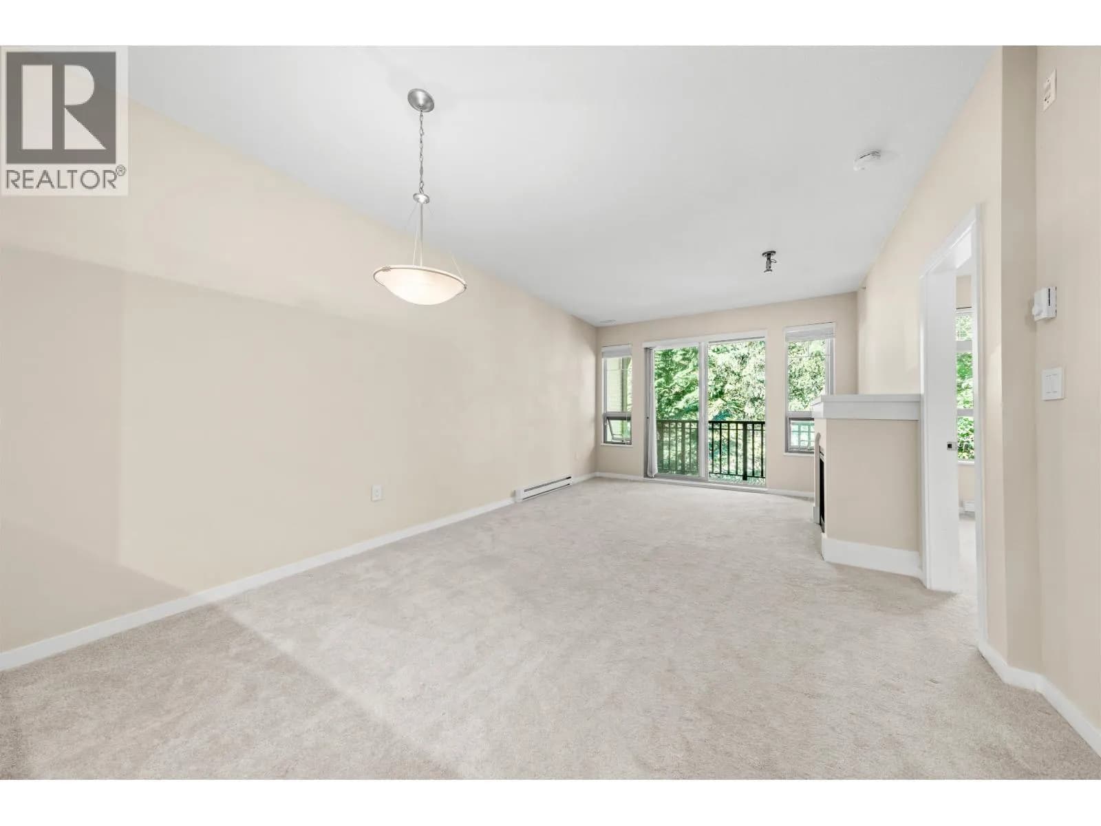 #404 2969 WHISPER WAY, Coquitlam, BC photo 3