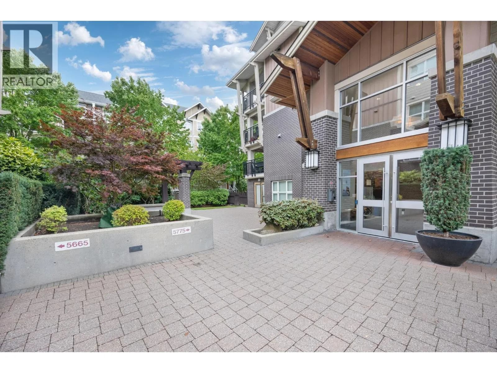 5775 IRMIN STREET, Burnaby