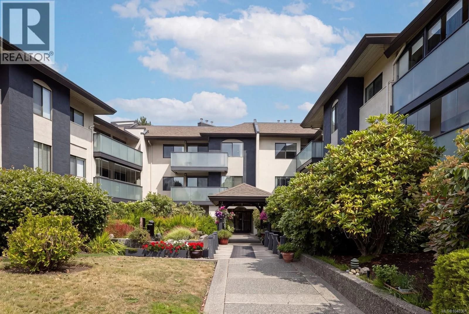 3900 Shelbourne St, Saanich
