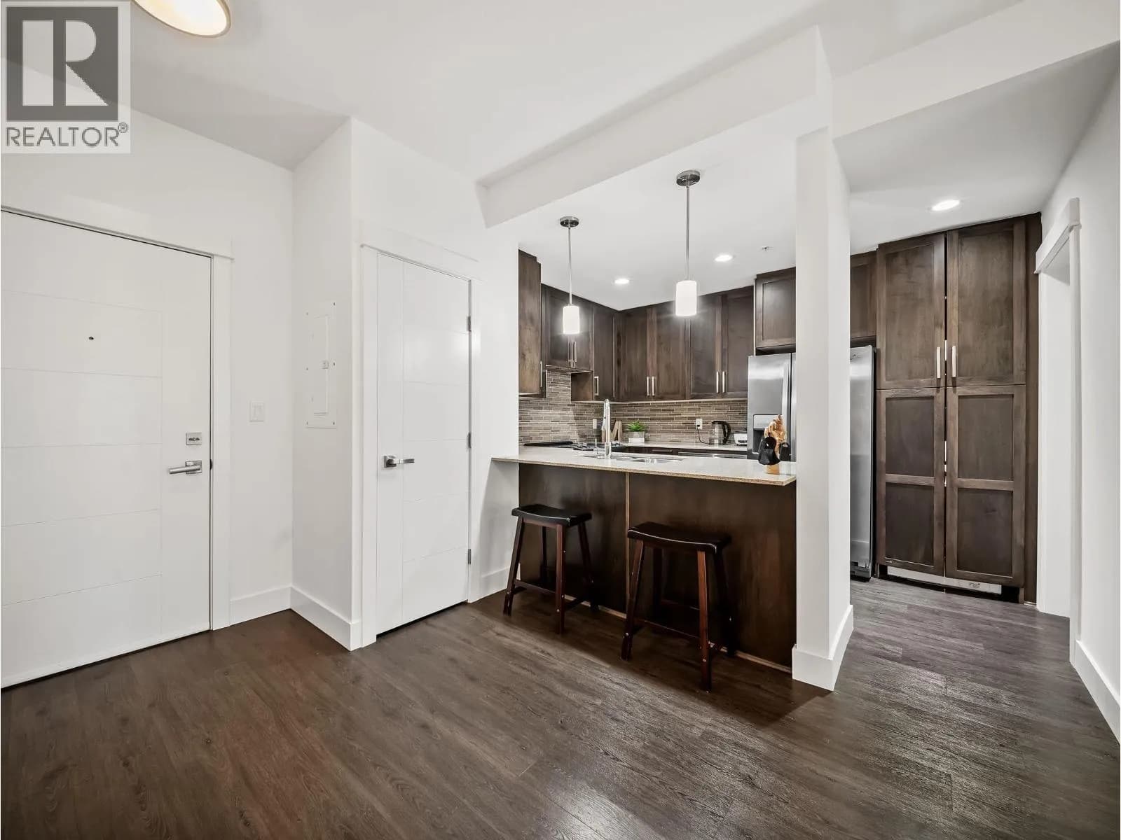 #305 2465 WILSON AVENUE, Port Coquitlam, BC photo 3