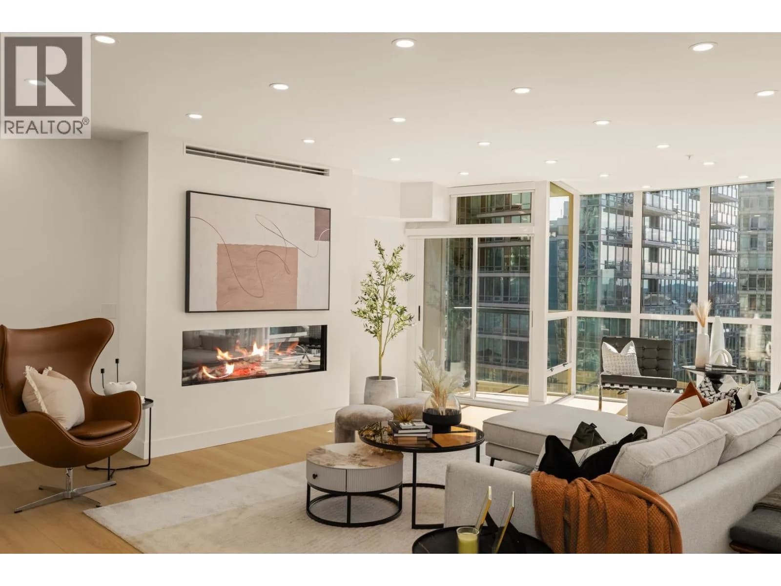 #2803 1239 W GEORGIA STREET, Vancouver, BC photo 3