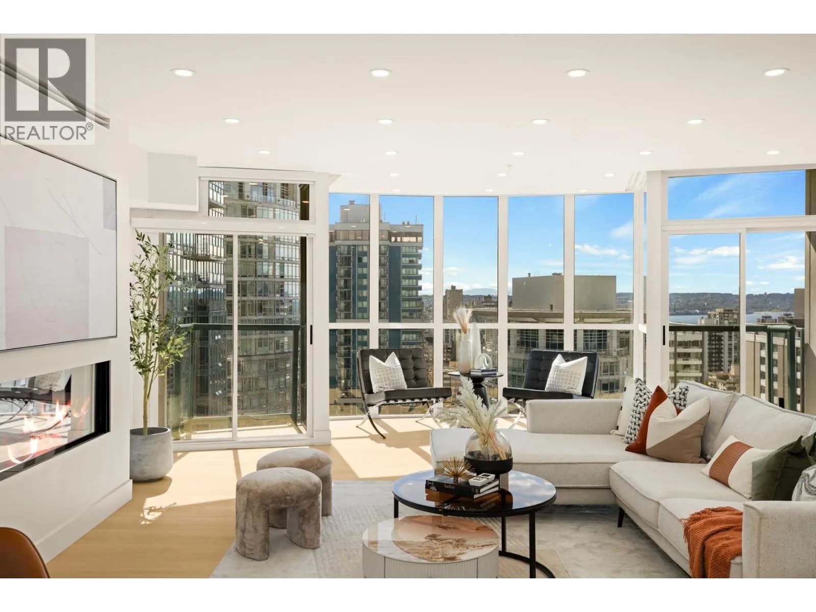 #2803 1239 W GEORGIA STREET, Vancouver, BC photo 4