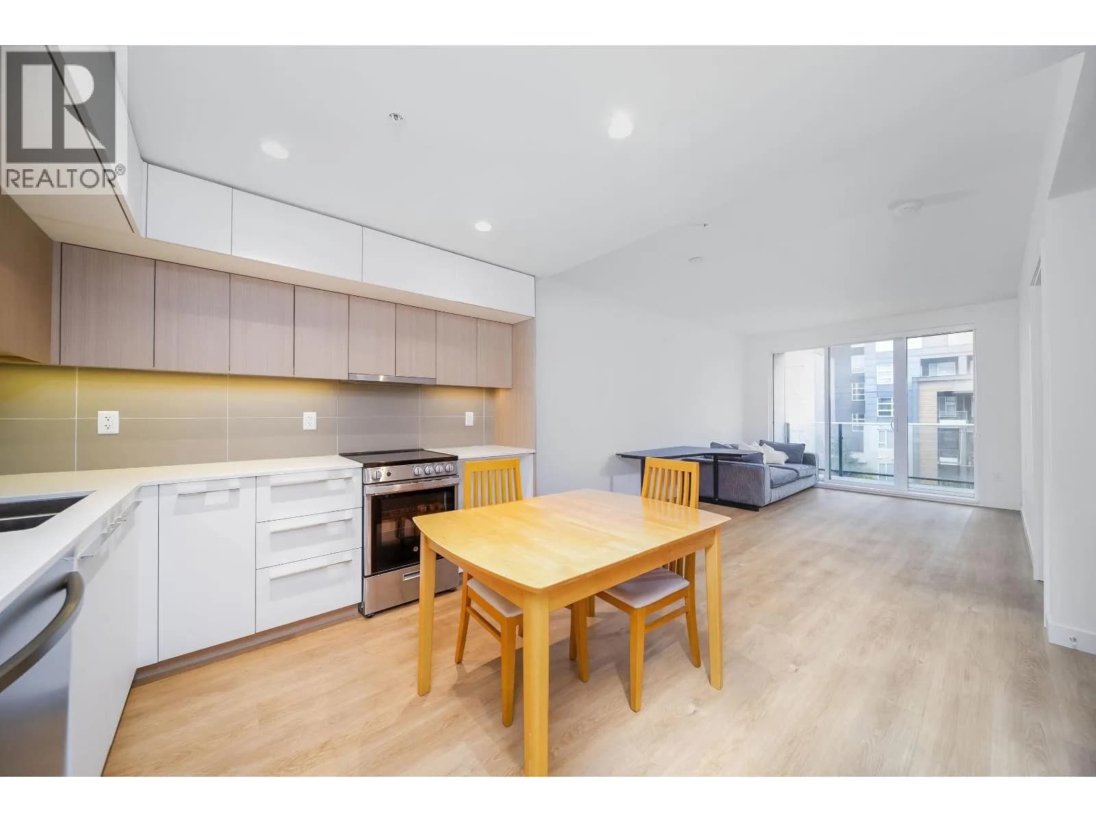 #412 9888 UNIVERSITY CRESCENT, Burnaby, BC photo 3