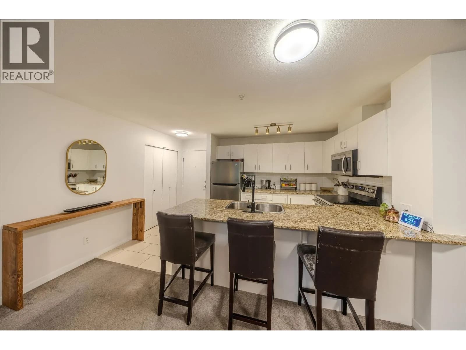 #304 11665 HANEY BYPASS, Maple Ridge, BC photo 3
