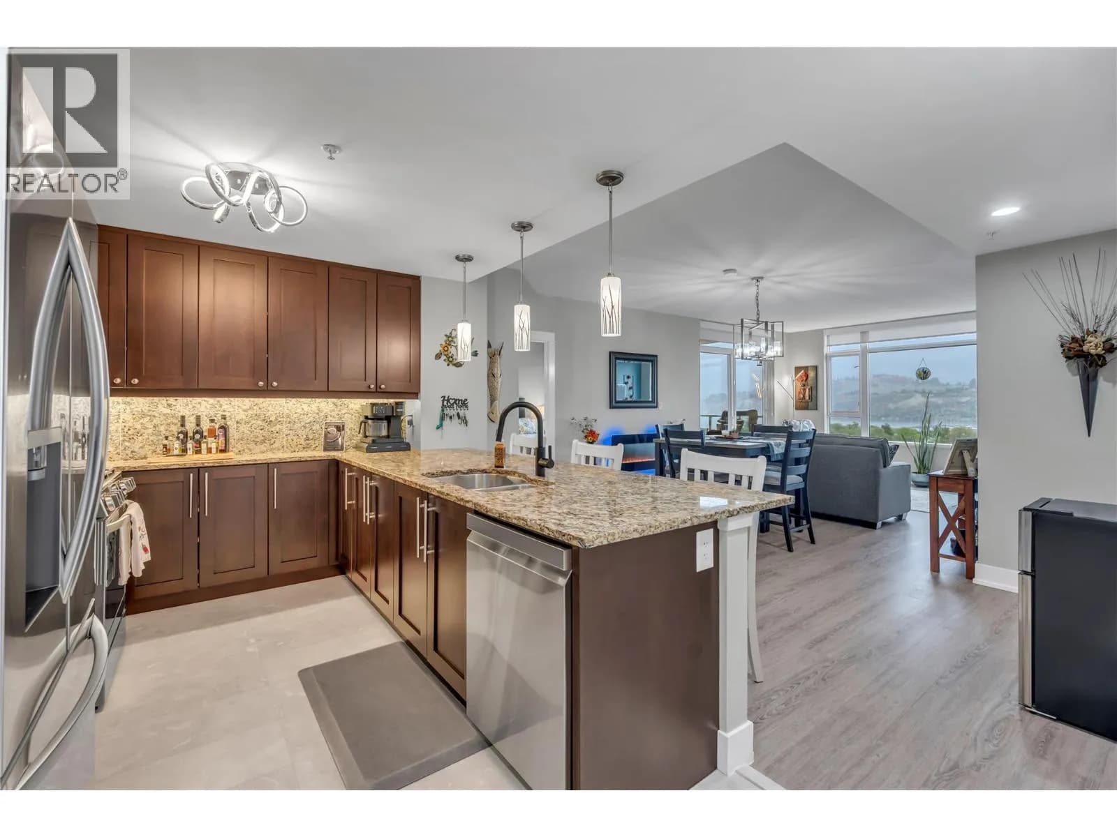 #1103 75 Martin Street, Penticton, BC photo 3