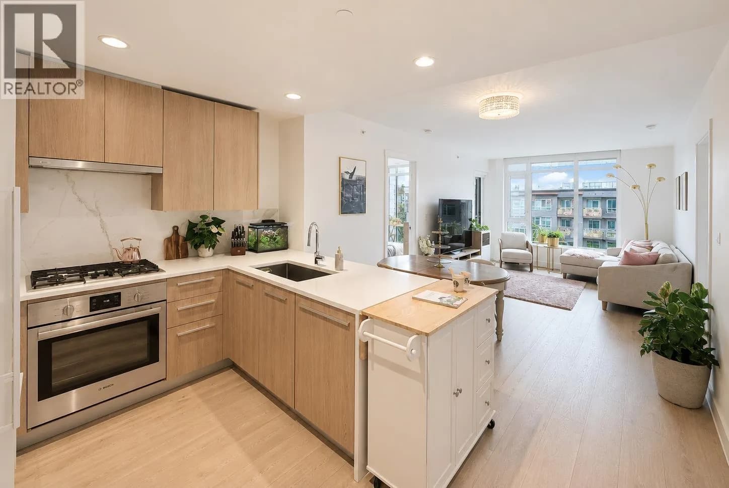 2707 LIBRARY LANE, North Vancouver