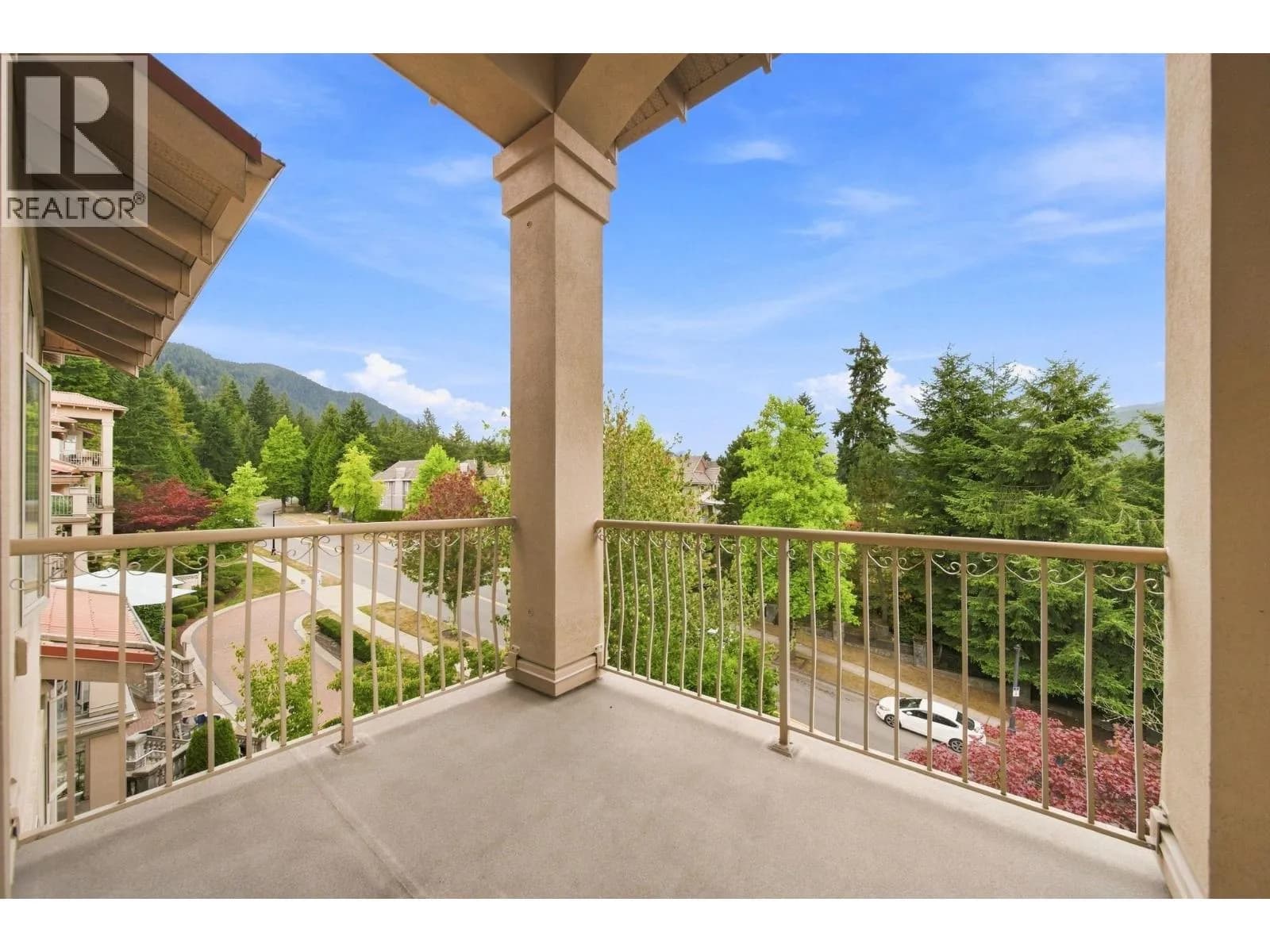 #302 3176 PLATEAU BOULEVARD, Coquitlam, BC photo 4