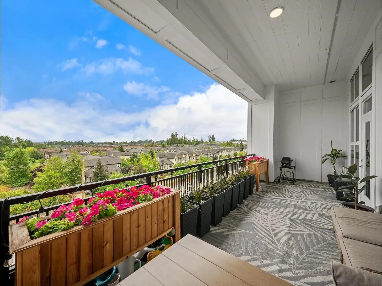 8150 207 STREET, Langley