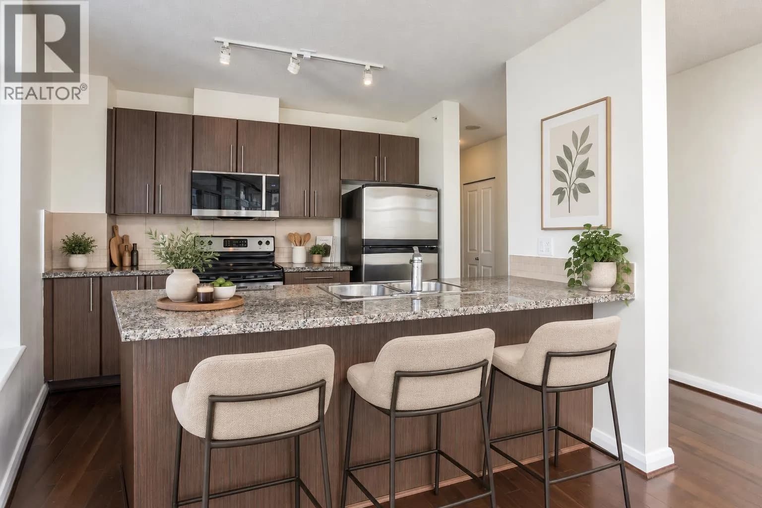 898 CARNARVON STREET, New Westminster