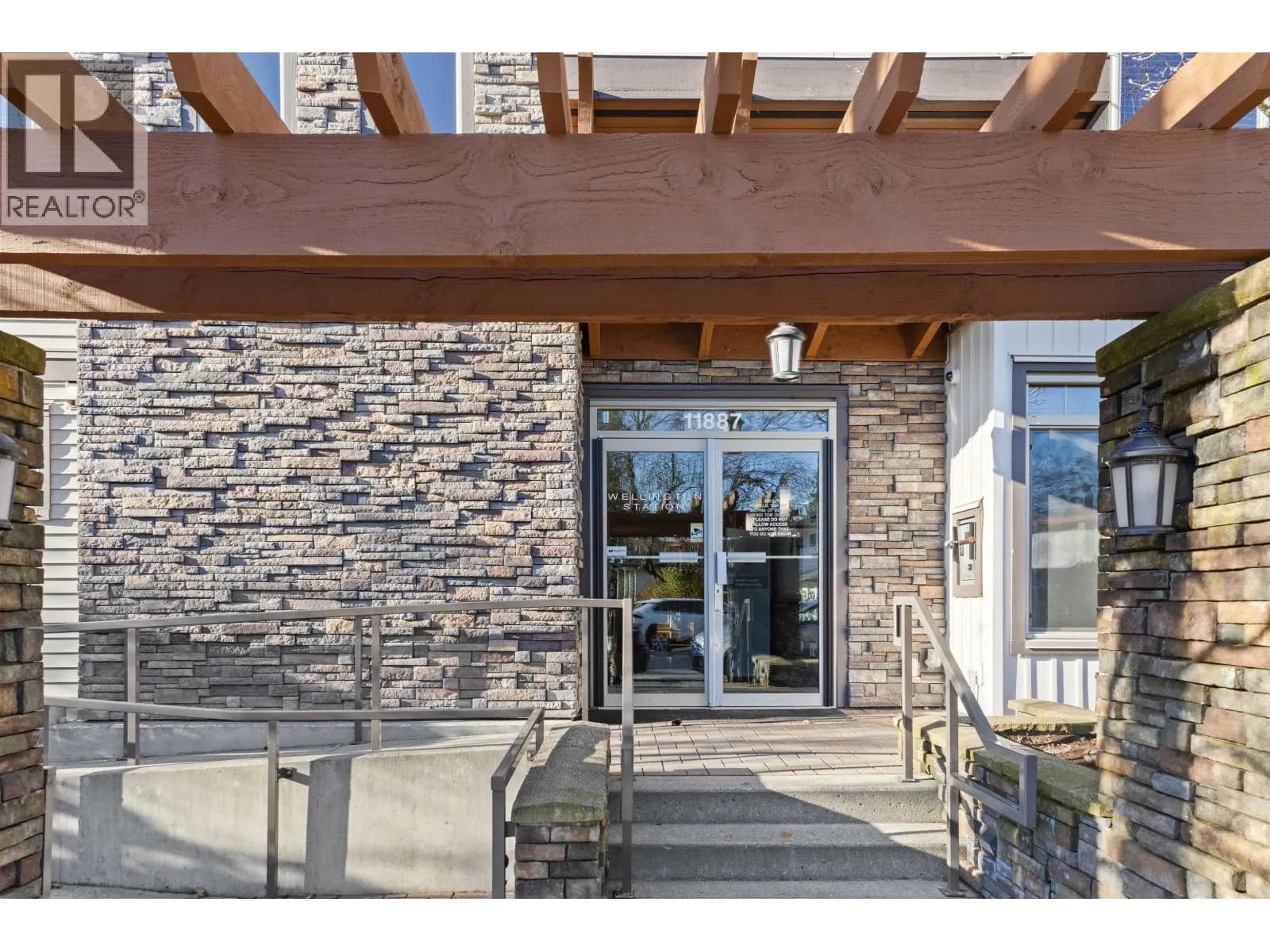 11887 BURNETT STREET, Maple Ridge