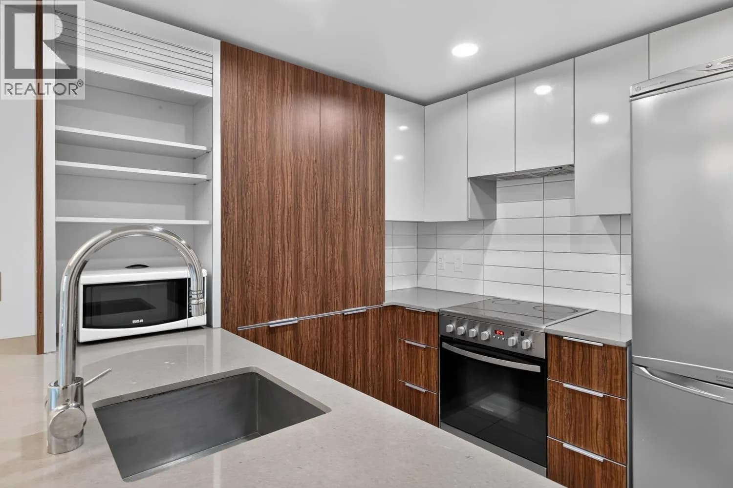 #410 1088 RICHARDS STREET, Vancouver, BC photo 4