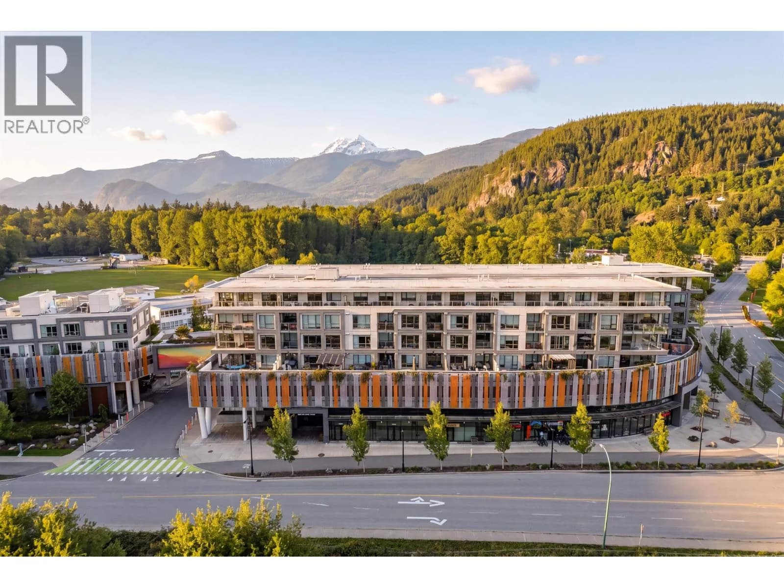 38362 BUCKLEY AVENUE, Squamish