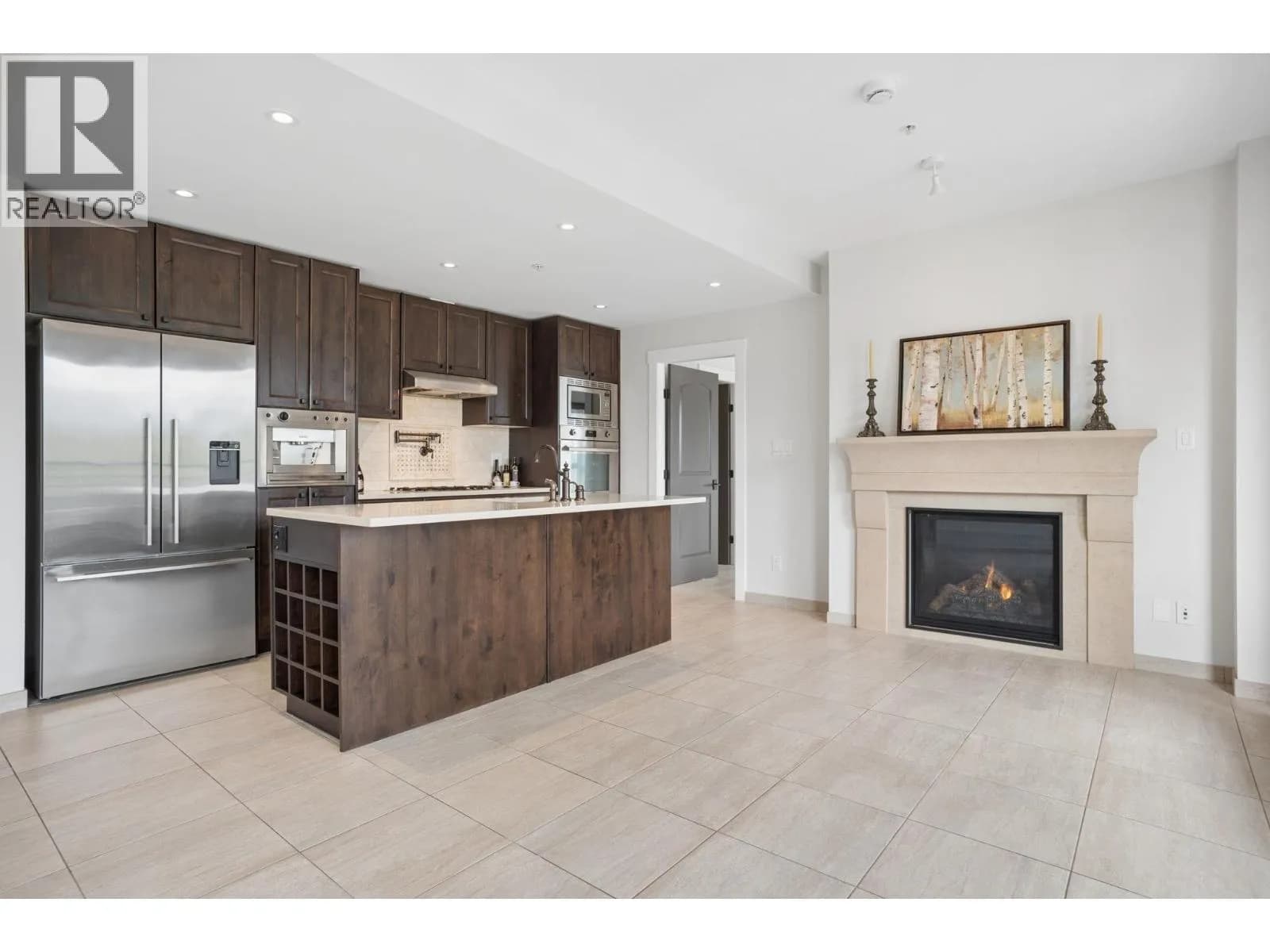#301 4721 HASTINGS STREET, Burnaby, BC photo 3