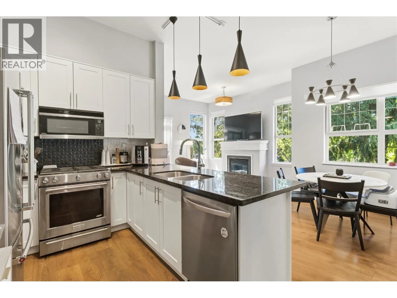 4625 VALLEY DRIVE, Vancouver
