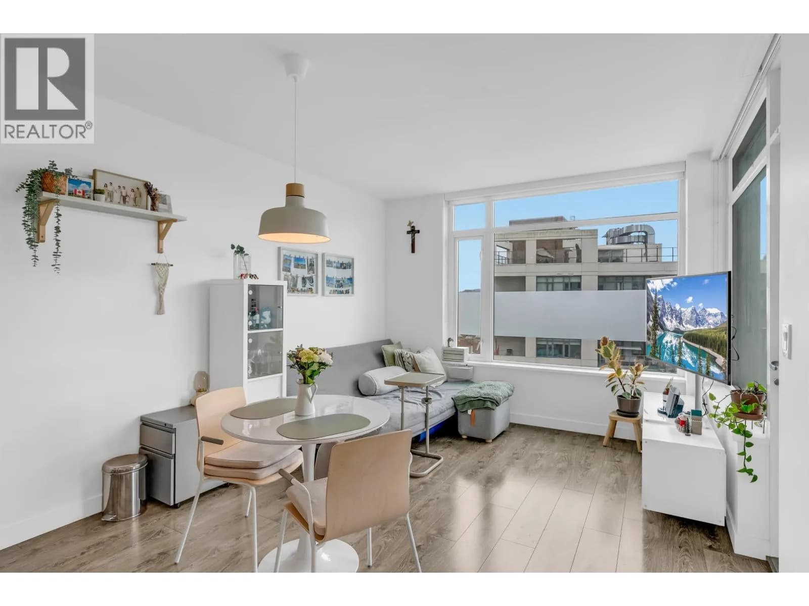 #908 110 SWITCHMEN STREET, Vancouver, BC photo 2