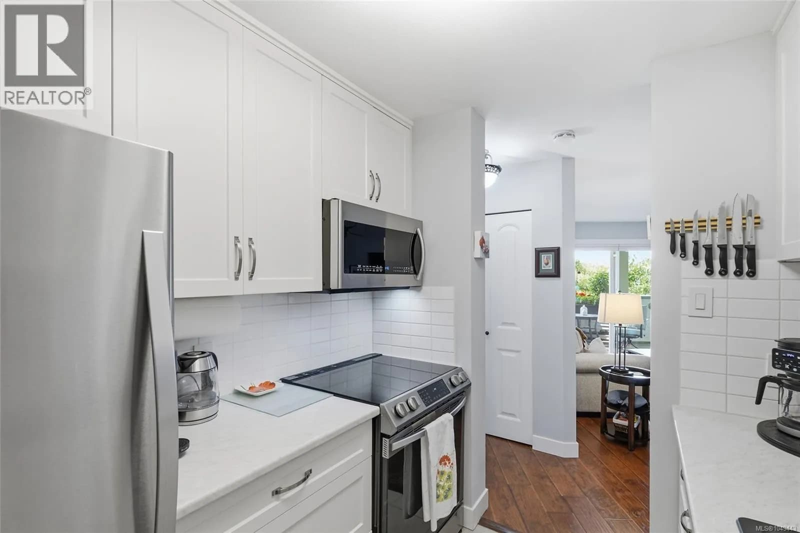 #207 4971 Songbird Pl, Nanaimo, BC photo 3