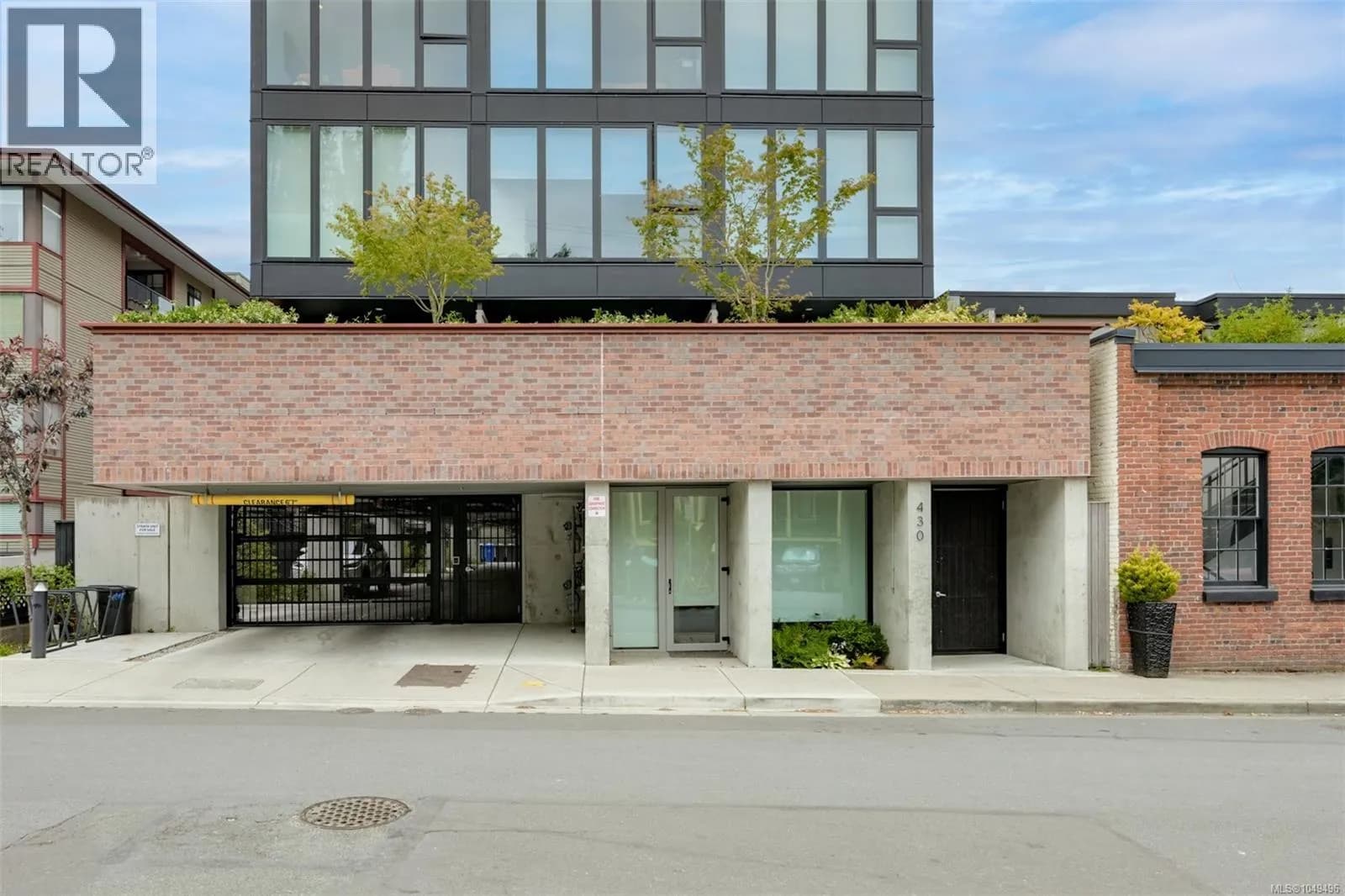 #204 430 Parry St, Victoria, BC photo 2