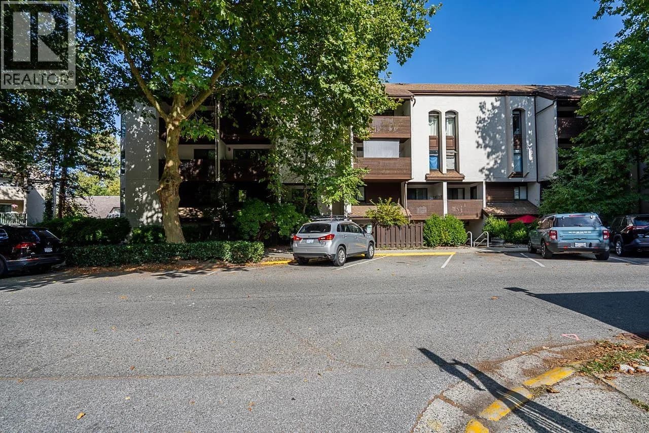 #410 385 GINGER DRIVE, New Westminster, BC photo 3