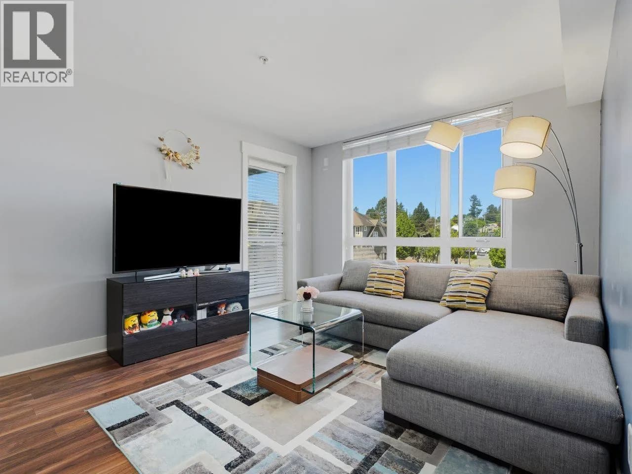 #308 85 EIGHTH AVENUE, New Westminster, BC photo 2