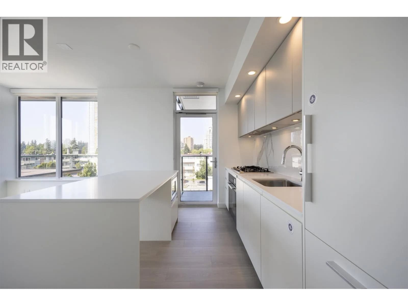 #207 6537 TELFORD AVENUE, Burnaby, BC photo 3