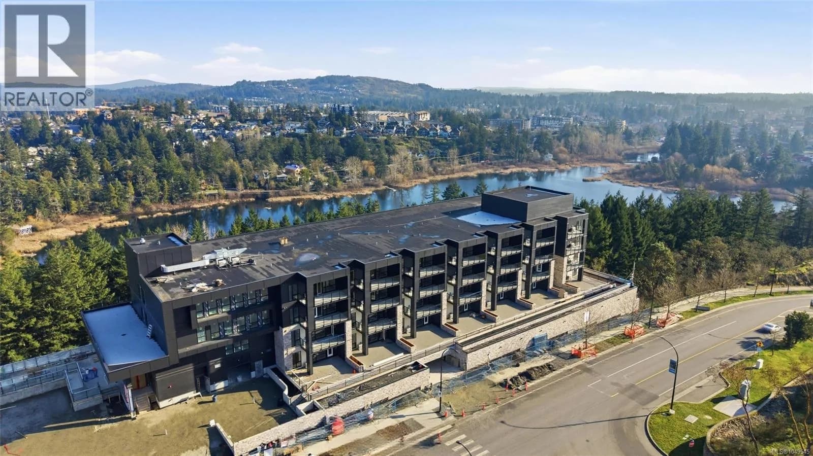 2337 Bear Mountain Pkwy, Langford