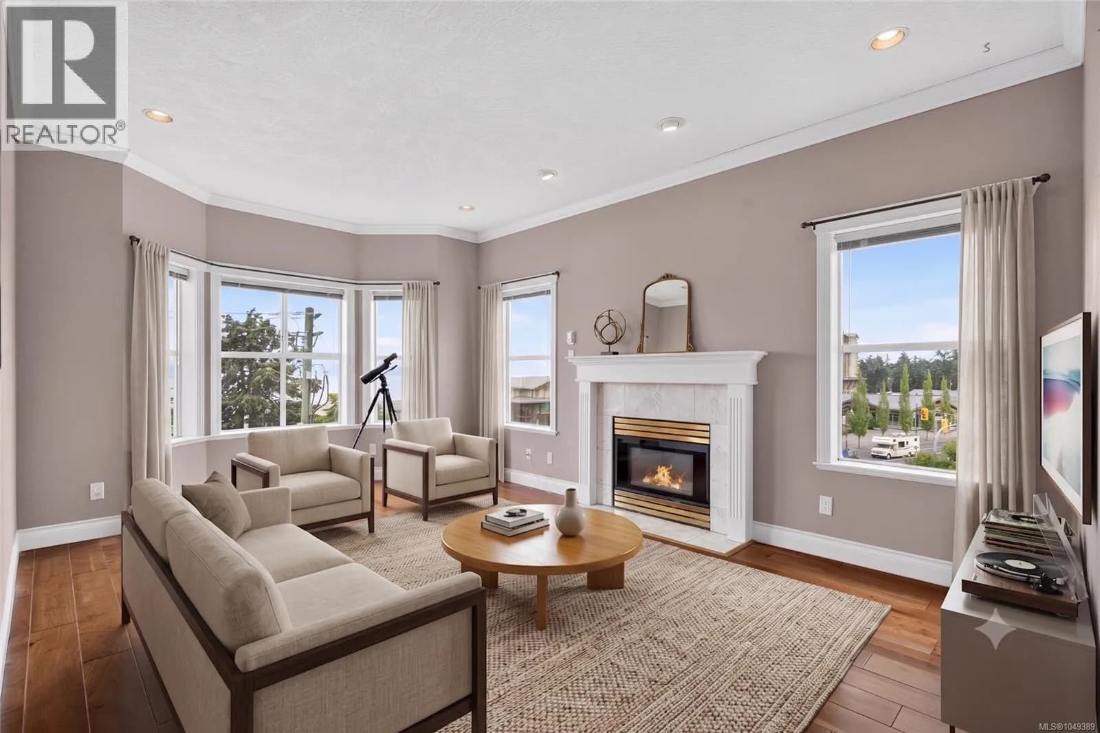 220 Island Hwy W, Parksville